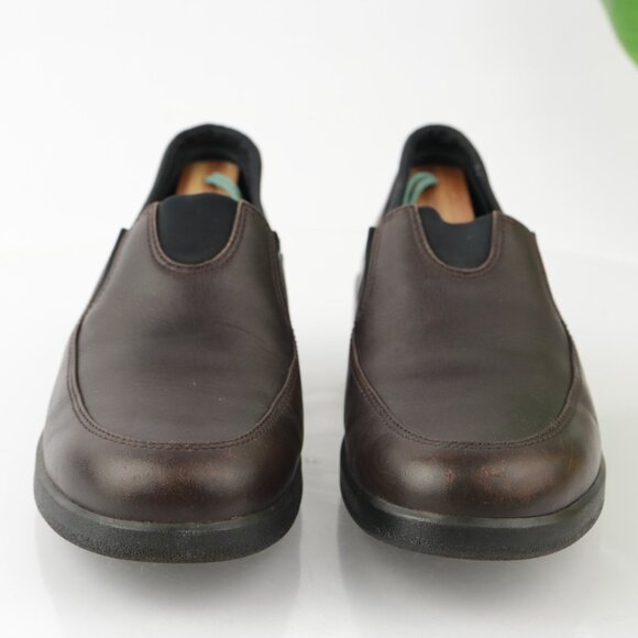 Clarks Womens Slip On Shoe Size 6 Brown Leather Elastic Sock Loafer Flats Comfy - Picture 2 of 10